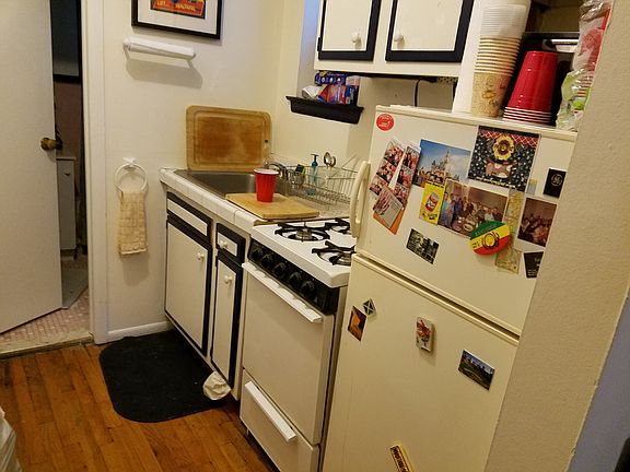 4th image of 349 E 61st St APT 5C