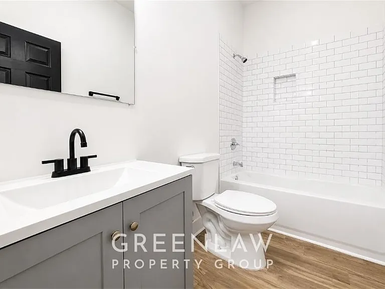 1226 Byewood Ln — Photo 15