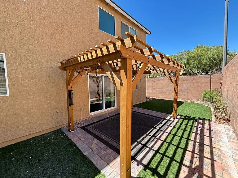 10612 Forum Peak Ln — Photo 41