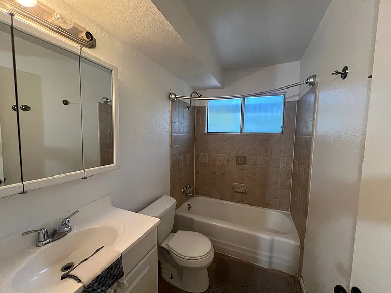 2nd floor bathroom.