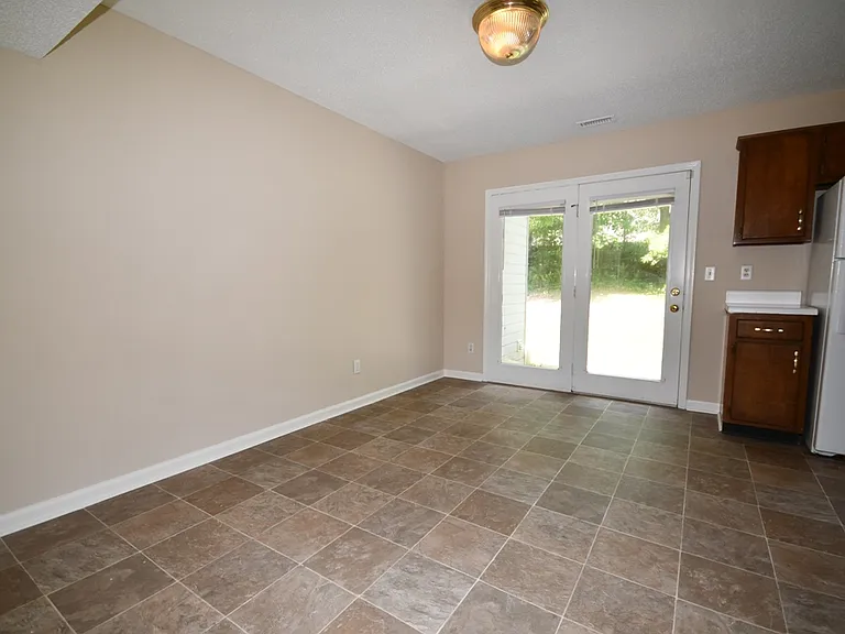 1323 Stratton Place Dr #B — Photo 4