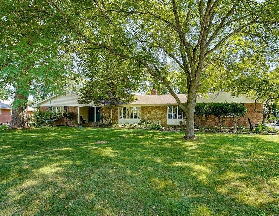 1st image of 3348 Leawood Dr