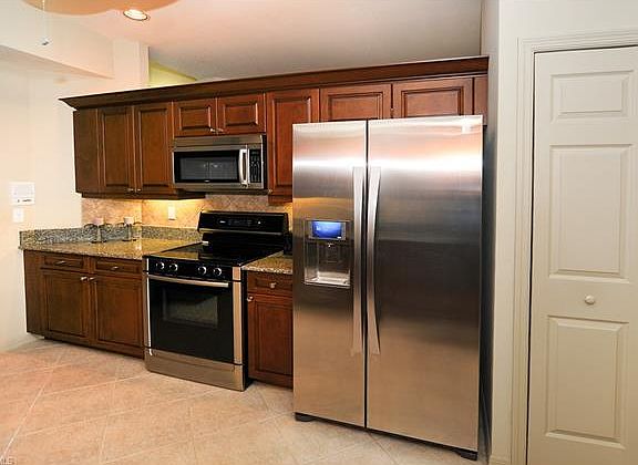 5th image of 3395 Wildwood Lake Cir