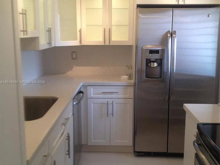 6855 Edgewater Dr #3DN — Photo 4