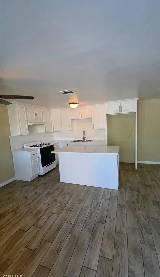 2 bed, 1307 sqft, $2,050 — Photo 1