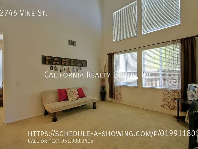 32746 Vine St — Photo 3