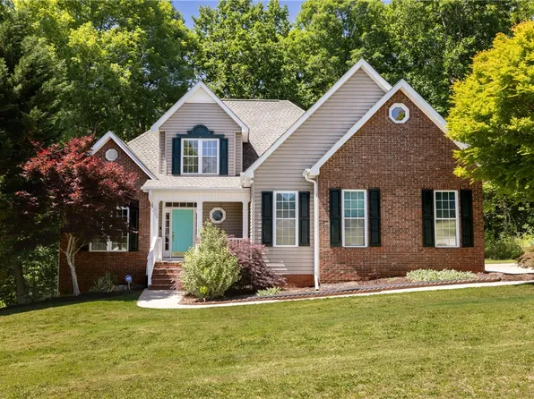 110 Brookstone Way, Central, SC 29630