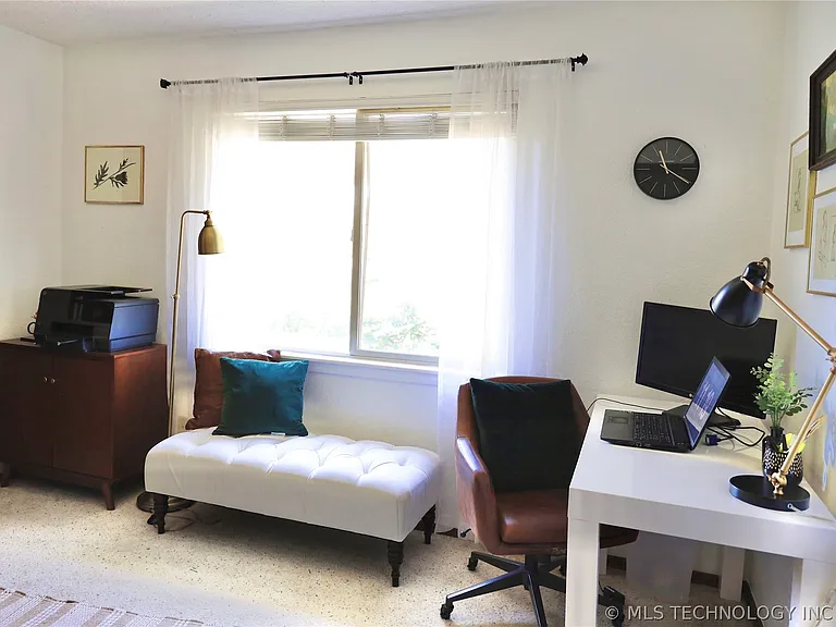 3210 S Chestnut Ave — Photo 15