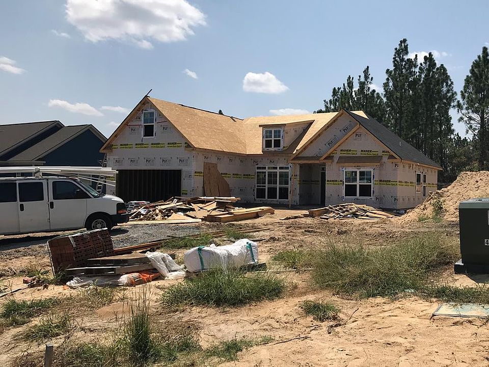 2nd image of 12 Flat Rock Ln