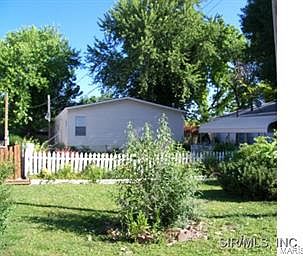 1st image of 119 S 6th St