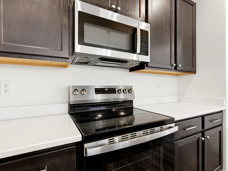 6029 Bluecrest Dr — Photo 23