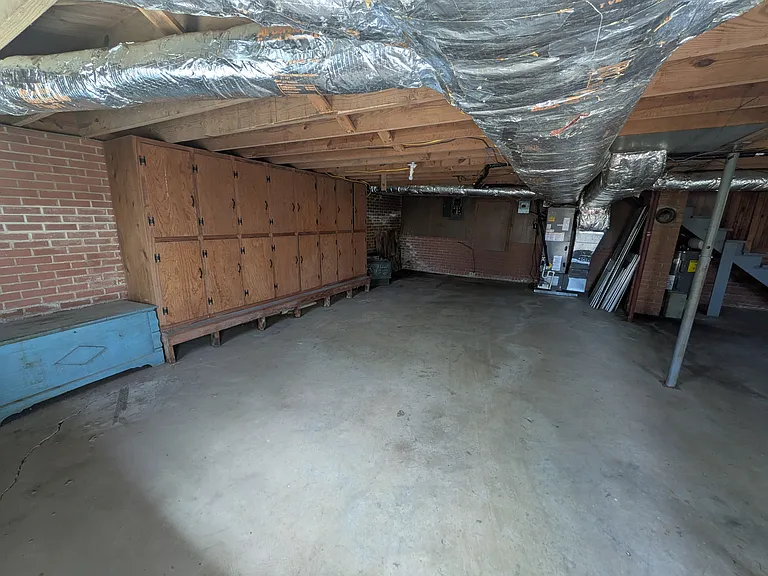 583 Hillcrest Ave — Photo 57