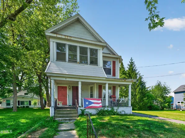 15 S Lansing Road, Colonie, NY 12204
