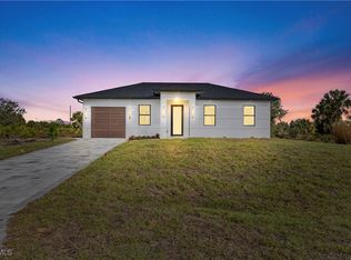 927 Norfolk Ave S, Lehigh Acres, FL 33974