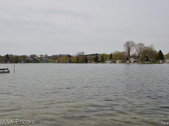 2nd image of 2132 Allen Ct