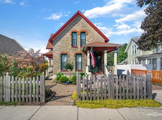 324 Griswold St, Elgin, IL 60123