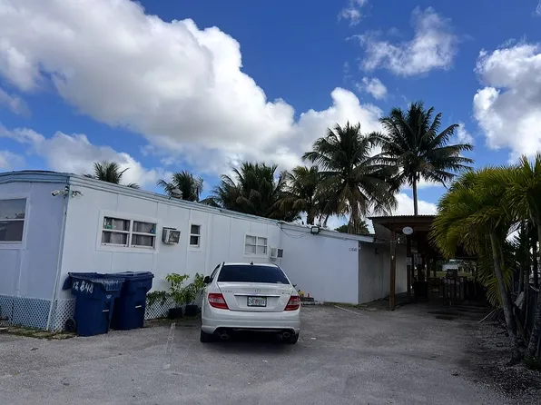 12850 SW 14th St #28, Miami, FL 33184