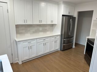 320 Poplar Ave, Royal Oak, MI 48073