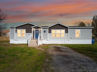 1966 N 4364th, Pryor, OK 74361