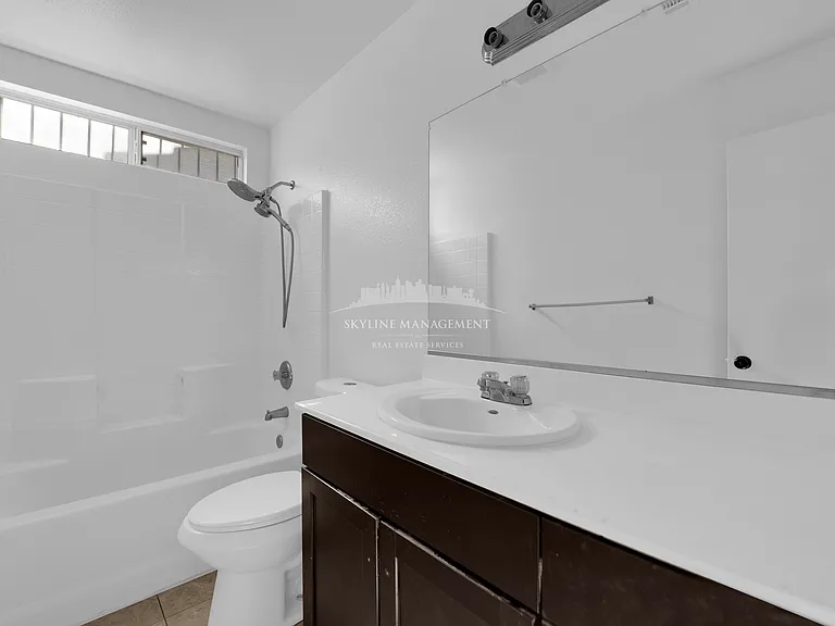 833 Camden Yard Ct — Photo 47