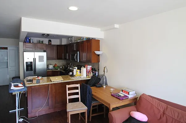 Rented by Space Marketing Shop | media 40