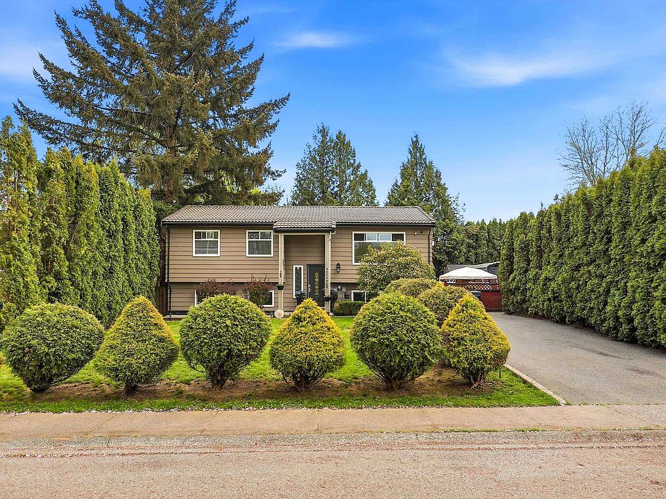 1st image of 26744 33rd Ave