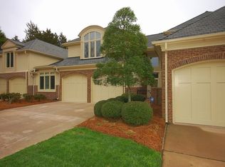 8964 Challis Hill Ln, Charlotte, NC 28226