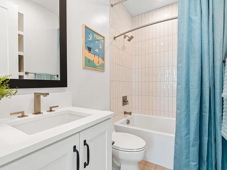 Tower24 Ponto Beach — Photo 17