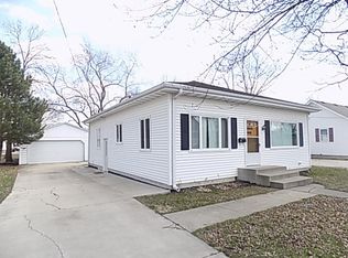 1006 Poplar St, Ottawa, IL 61350