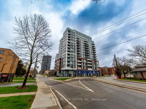 2088 James St, Burlington, ON