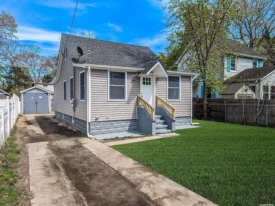 1st image of 137 Laurelton Drive