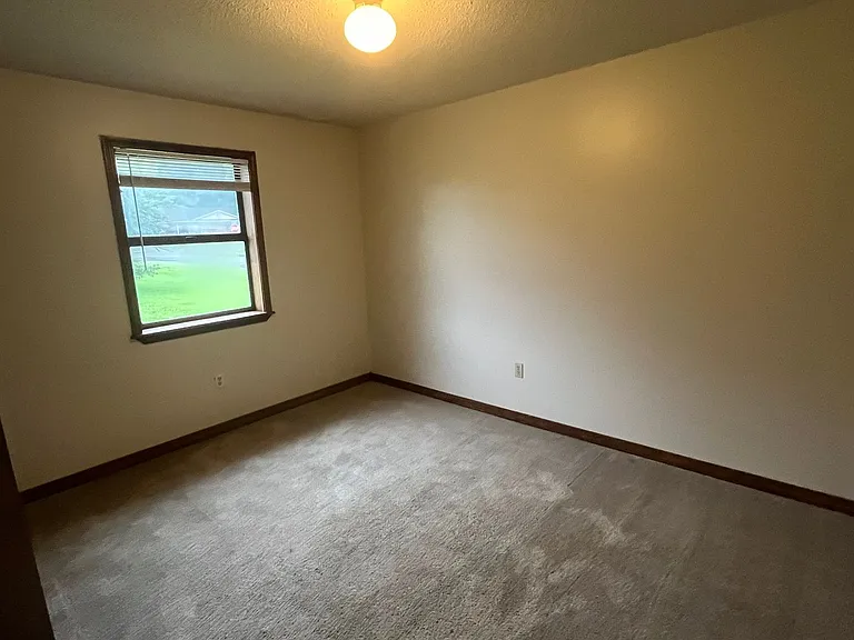 404 Hunter Ridge Ln — Photo 6
