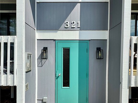 2nd image of 321 Ridge Point Cir #B13