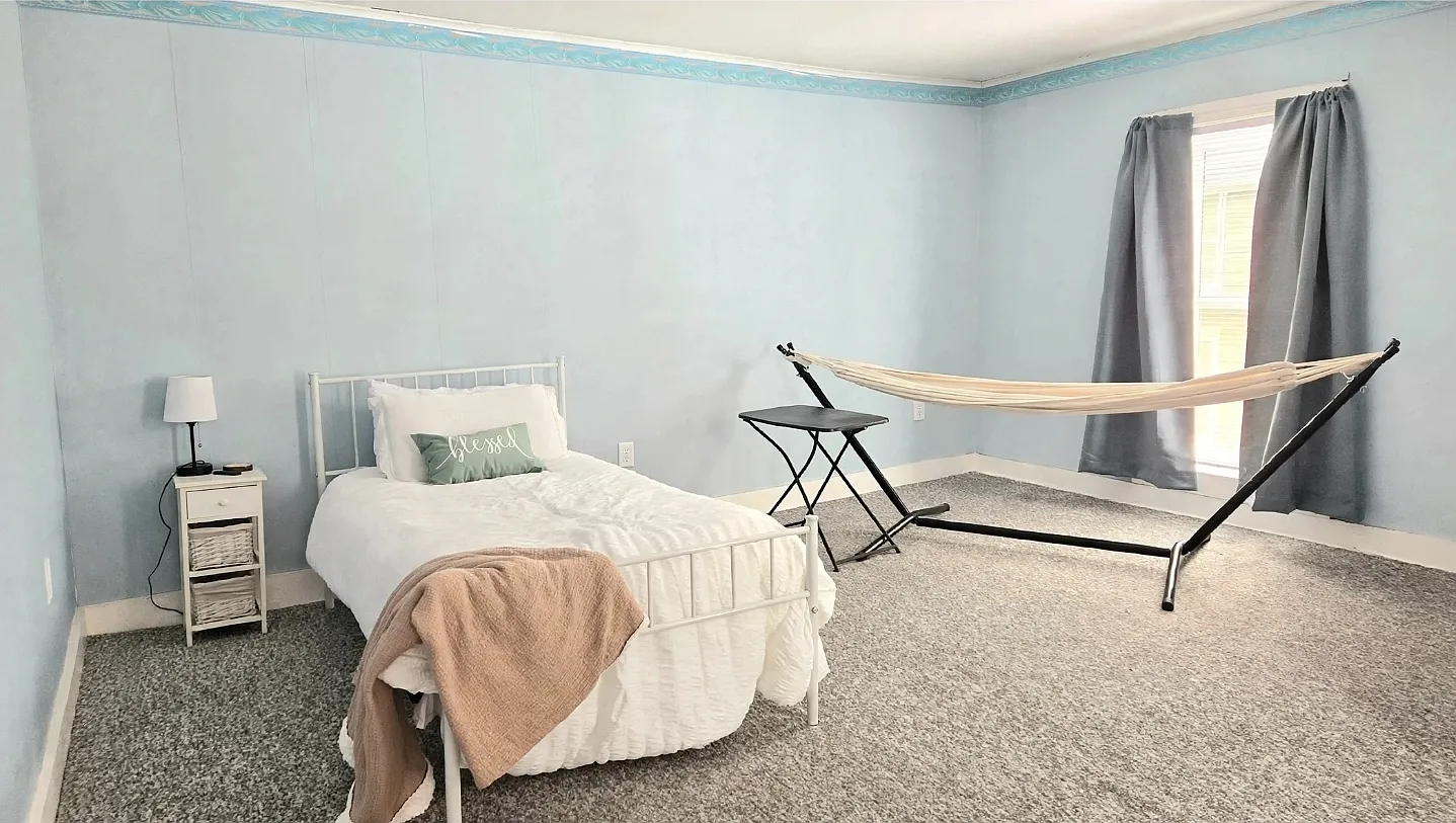76 N Main St — Photo 3