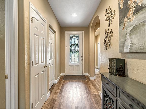 5th image of 3522 W Elowin Avenue