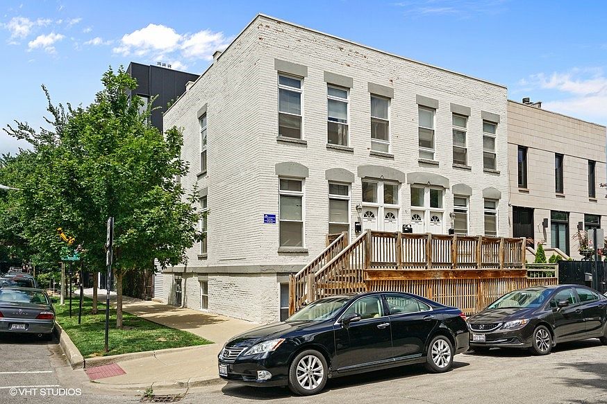 1st image of 1316 N Wood St #B