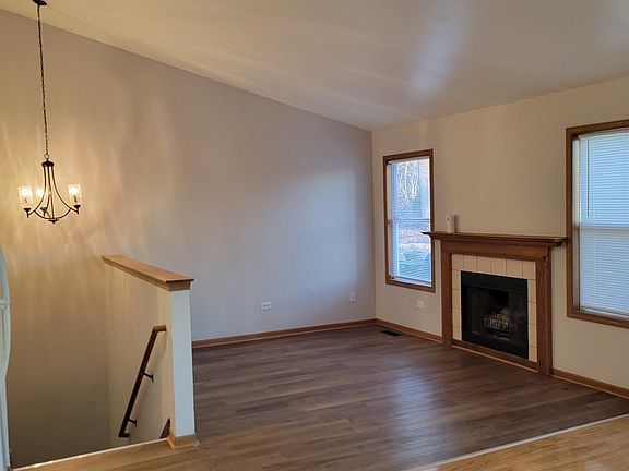 4th image of 1520 Golden Oak Dr