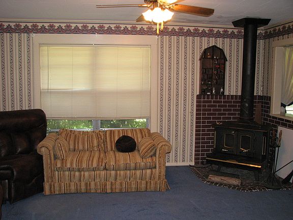2nd image of 402 Holmwood Dr