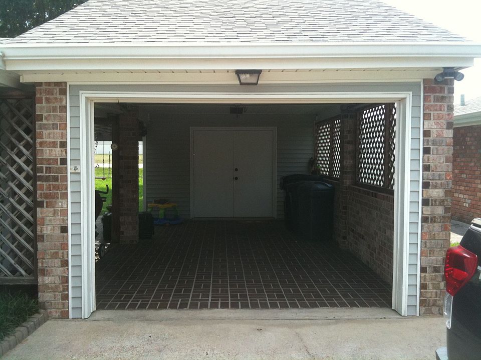 2nd image of 3303 Grandlake Blvd