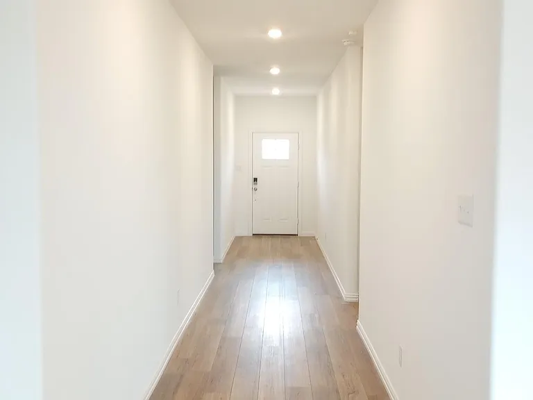 5119 Winterberry Dr — Photo 4
