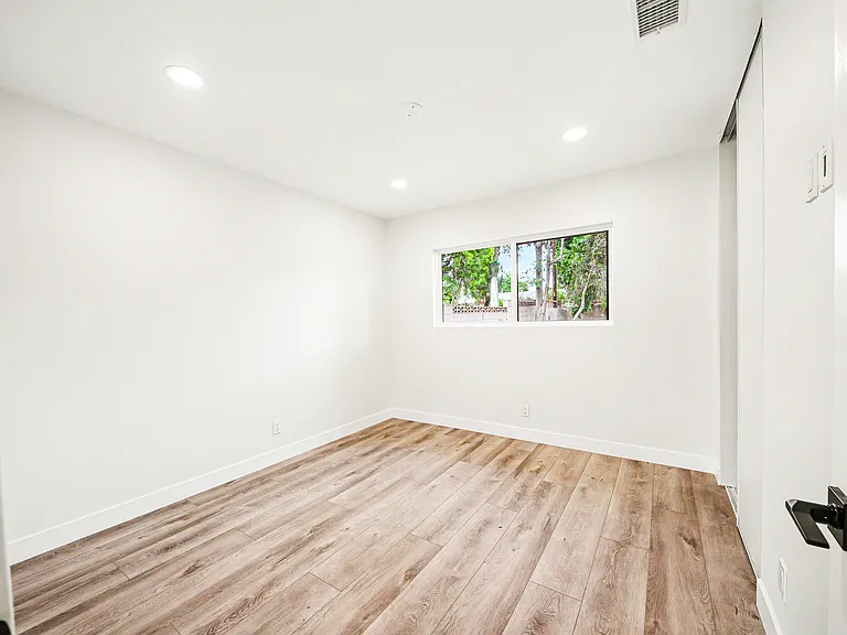 8738 Monogram Ave — Photo 32