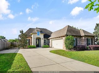 39071 Old Tree Dr, Prairieville, LA 70769