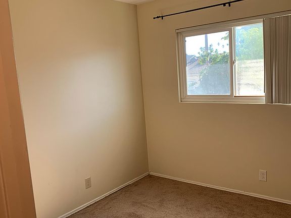 5th image of 4748 Orchard Ave
