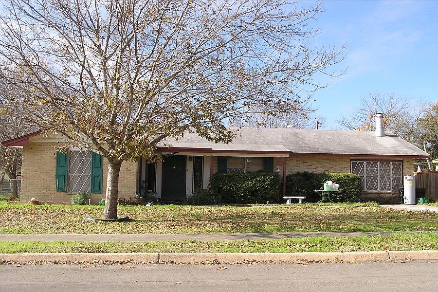 1st image of 6610 Peach Tree Dr