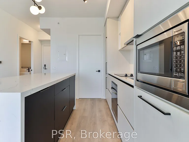 1285 Dupont St #1606 — Photo 12