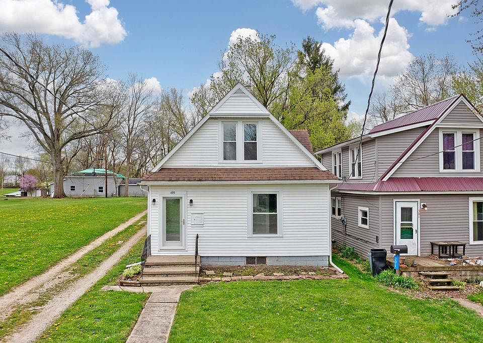 1st image of 499 Grand St
