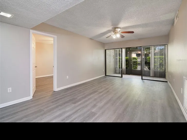 3254 S Semoran Blvd #11 — Photo 1