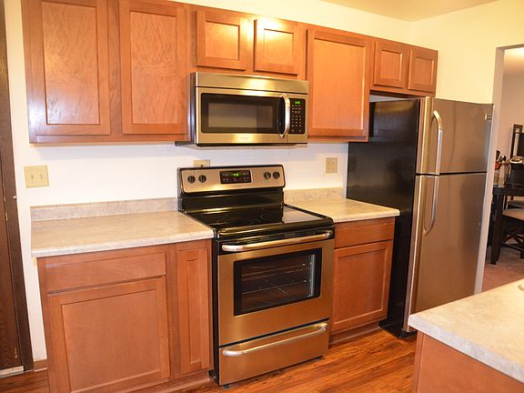 3rd image of 115 Olesen Dr APT 1H