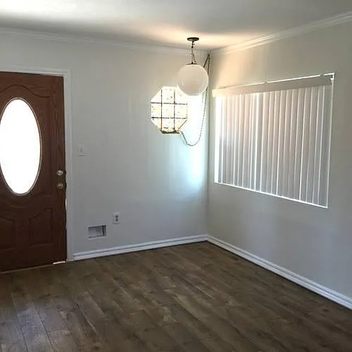 Living room b