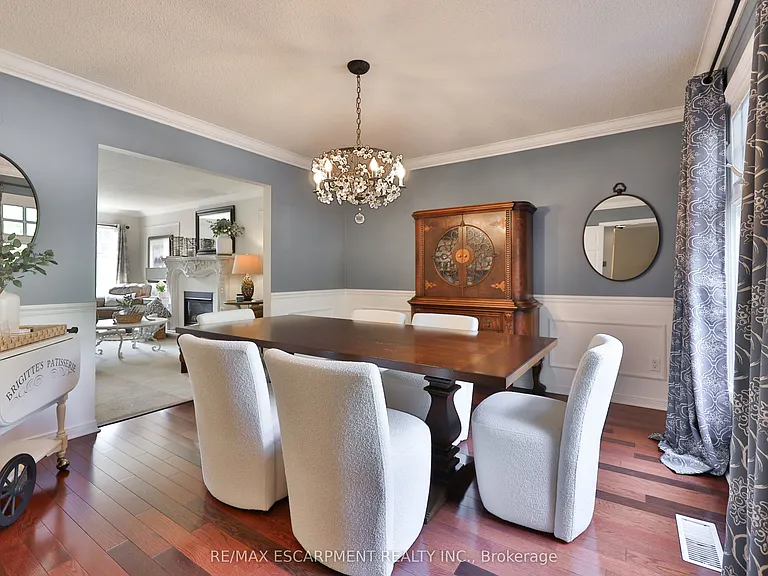 3555 Kingbird Ct — Photo 7